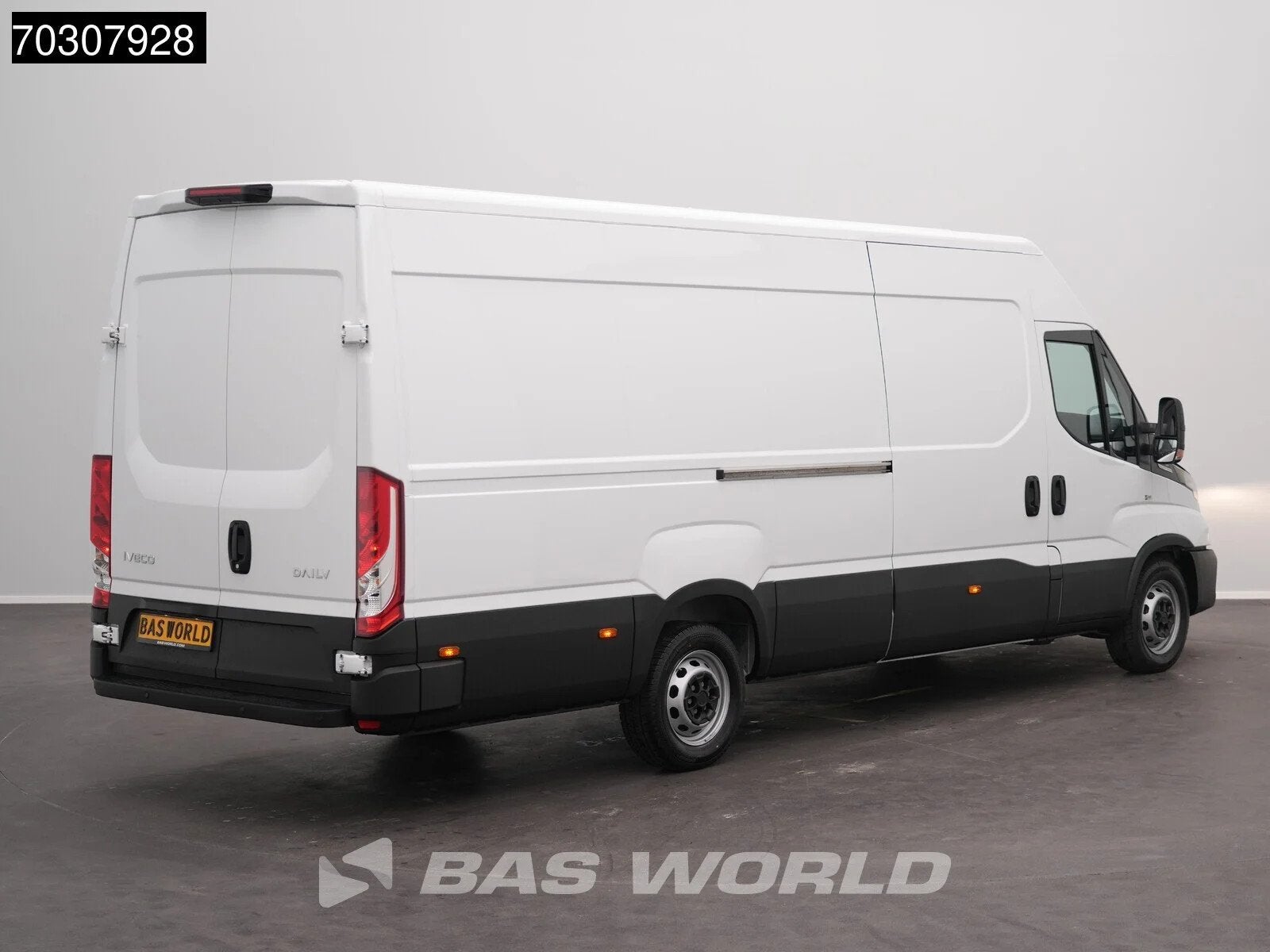 Iveco Daily 35S18 3.0L Automaat 180PK L3H2 3,5t Trekgewicht, Autos, Camionnettes & Utilitaires, Neuf, Achat, Euro 6, Entreprise