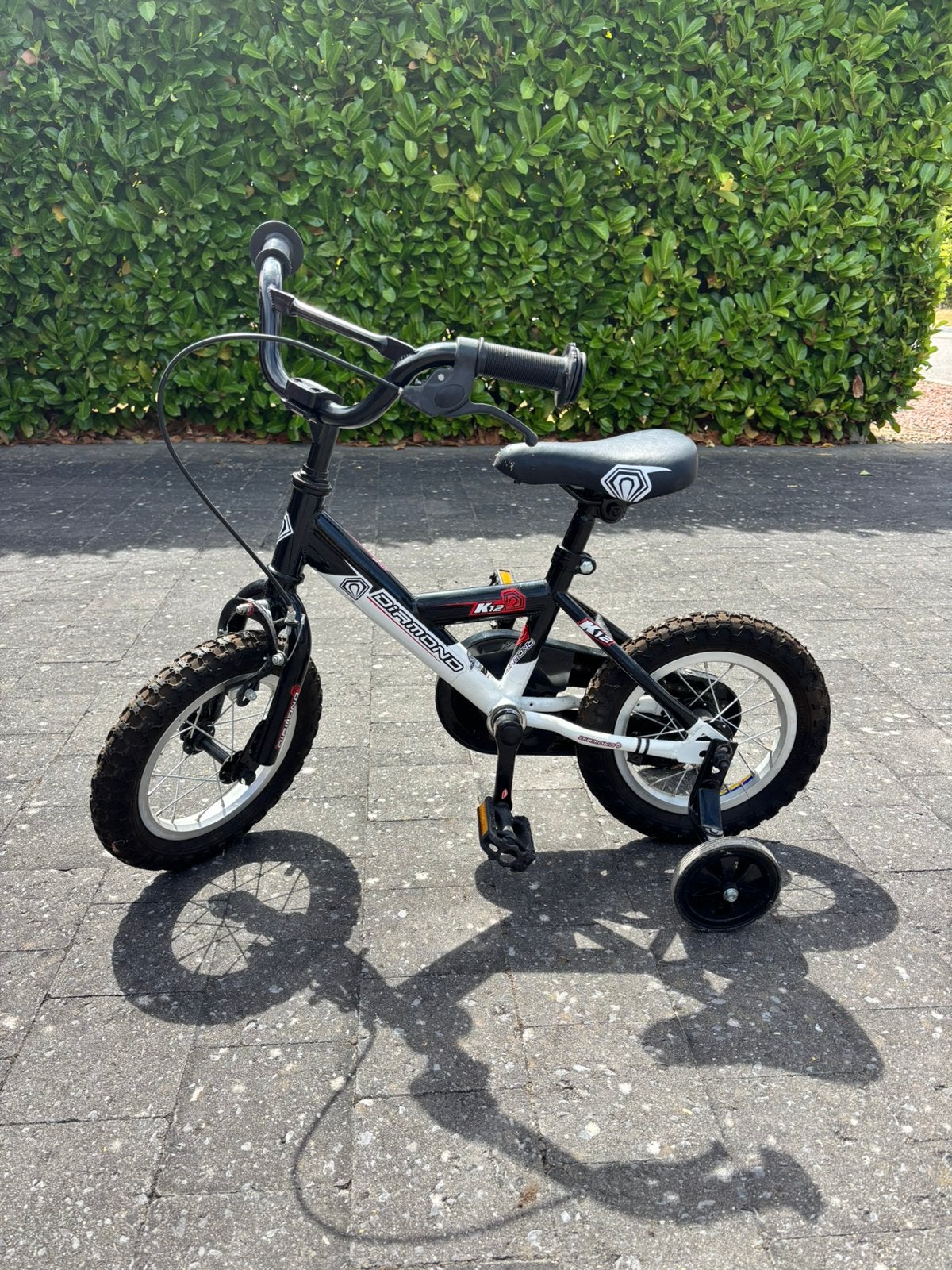 Velo enfant 14 pouces avec petites roues - diamond, Enlèvement, Utilisé, Moins de 16 pouces