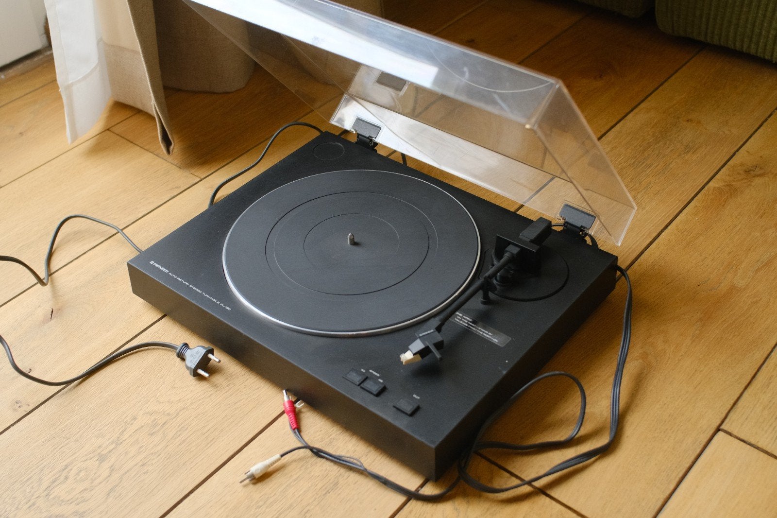 Pioneer PL-130 platenspeler, TV, Hi-fi & Vidéo, Tourne-disques, Utilisé, Tourne-disque, Pioneer, Automatique, Enlèvement