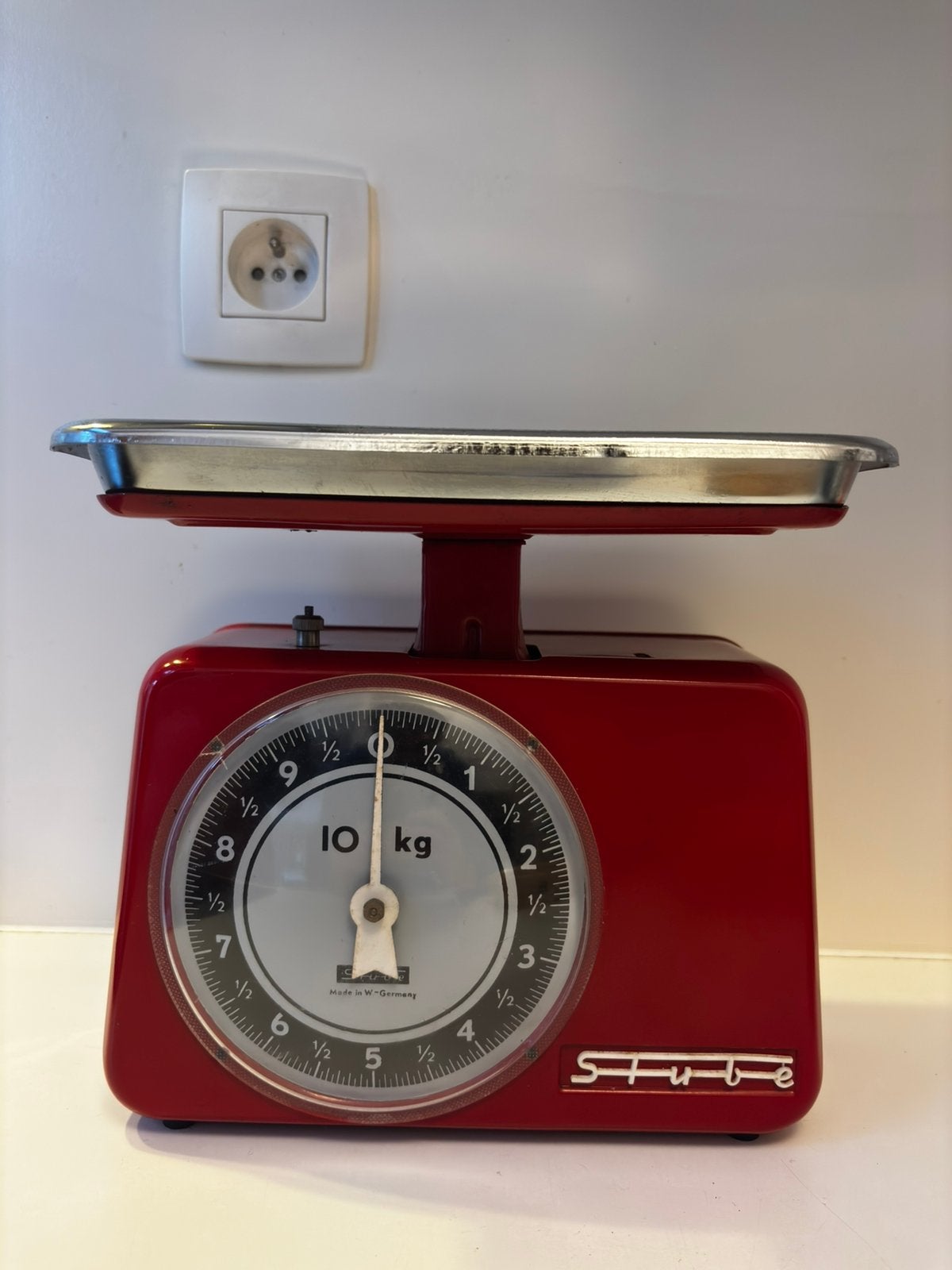 Retro Stube weegschaal, Ophalen, Keukenweegschaal, Gebruikt, Minder dan 10 kg