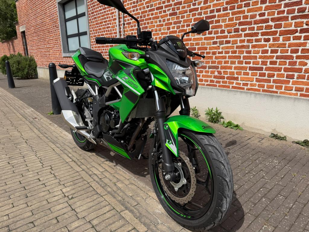 Kawasaki Z125 amper 5200km in nieuwstaat, Motoren, Bedrijf, 11 kW of minder, Handgeschakeld, 1 cilinder