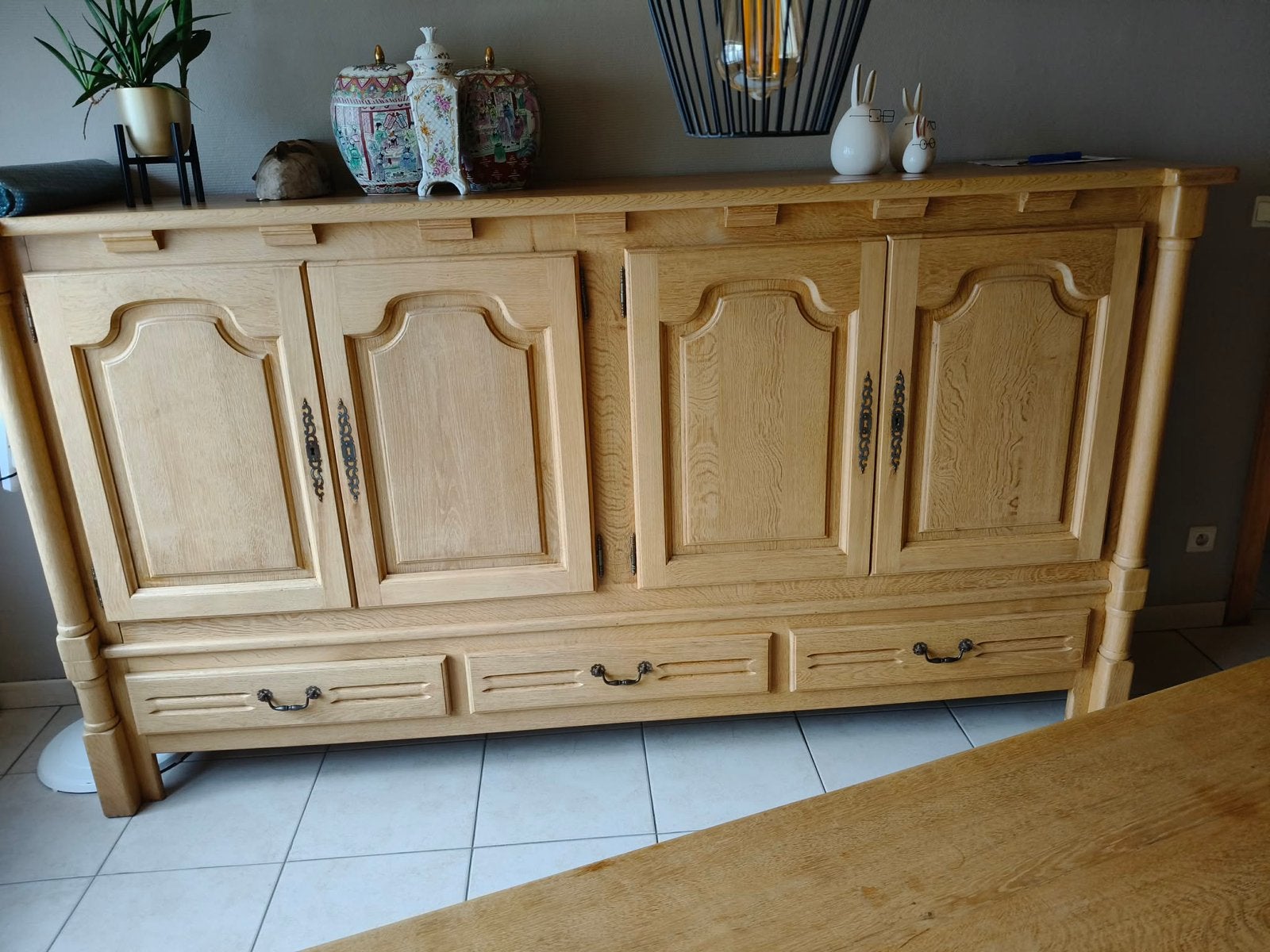 Table à manger et buffet entièrement en chêne, Enlèvement, Comme neuf