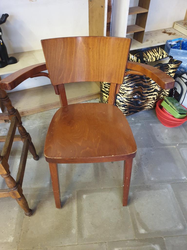 3 stoelen met ronde leuning., Huis en Inrichting, Ophalen