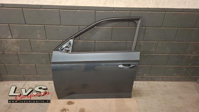 Portière 4portes avant gauche d'un Skoda Fabia (LF7Y), -, 3 mois de garantie, Utilisé, Skoda