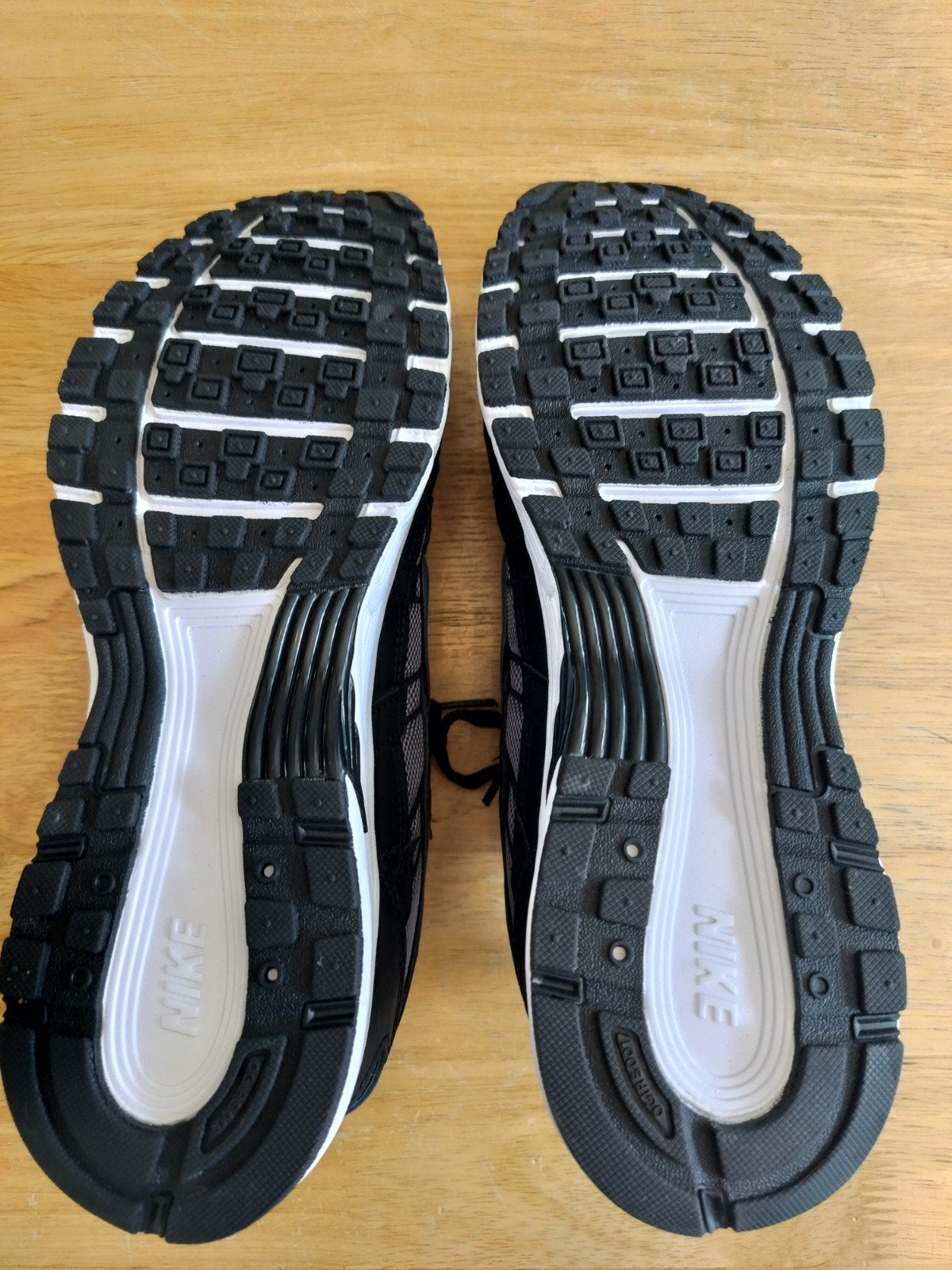 Nike P6000 Neuf taille 44, Enlèvement ou Envoi