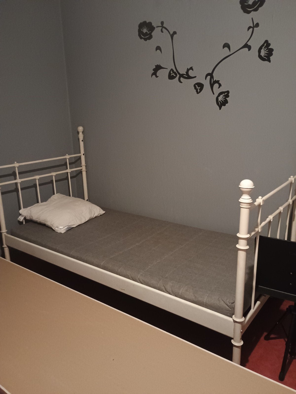 lit métal avec sommier et matelas, Ophalen, Metaal