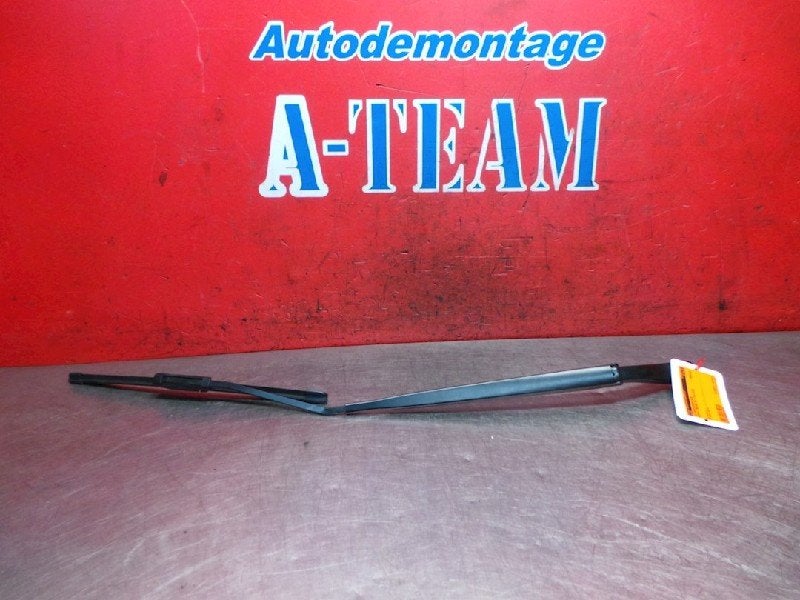 BRAS D'ESSUIE-GLACE AVANT Renault Megane III Coupe (DZ), Renault, Utilisé, Peter-Huppertz-Straße 5
51063  Köln, DE, Dialog.deutschland@renault.de