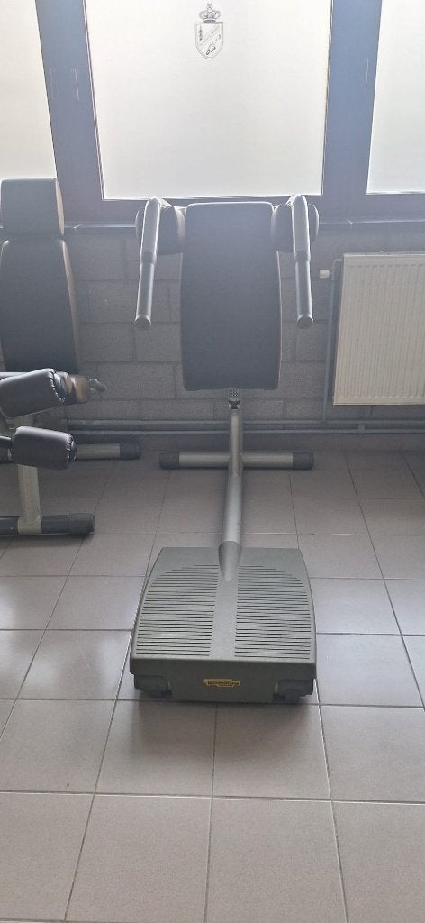 Machine de musculation - Jambes, Sports & Fitness, Enlèvement, Utilisé, Jambes, Autres types