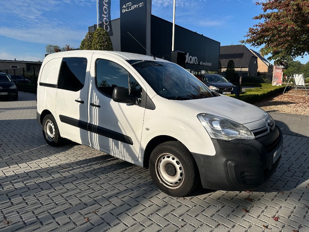 Citroën Berlingo 1.6 Benzine, Auto's, Voorwielaandrijving, 4 deurs, Stof, Zwart