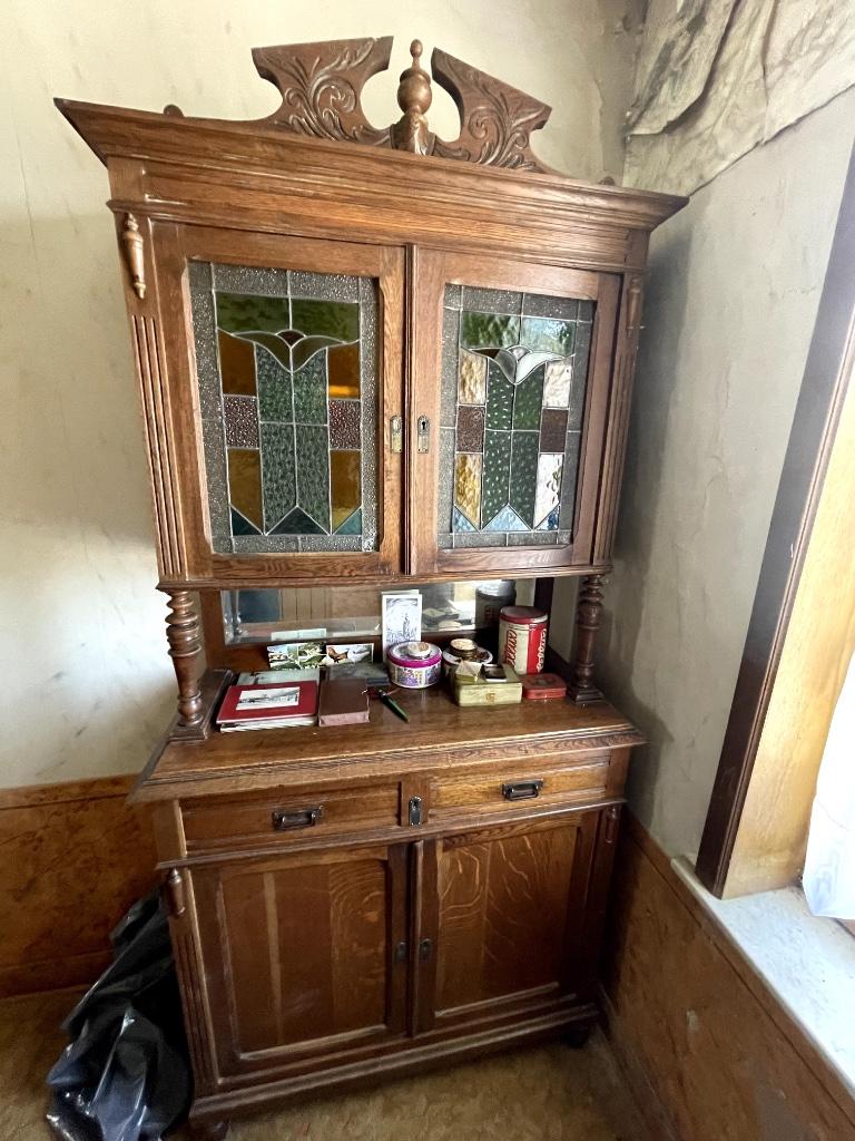 Meuble ancien avec vitraux, Enlèvement