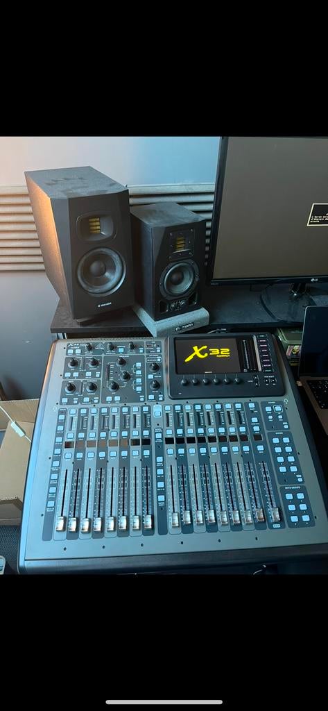 Behringer x32 compact à louer, Muziek en Instrumenten, Mengpanelen, Ophalen, Zo goed als nieuw, 20 kanalen of meer