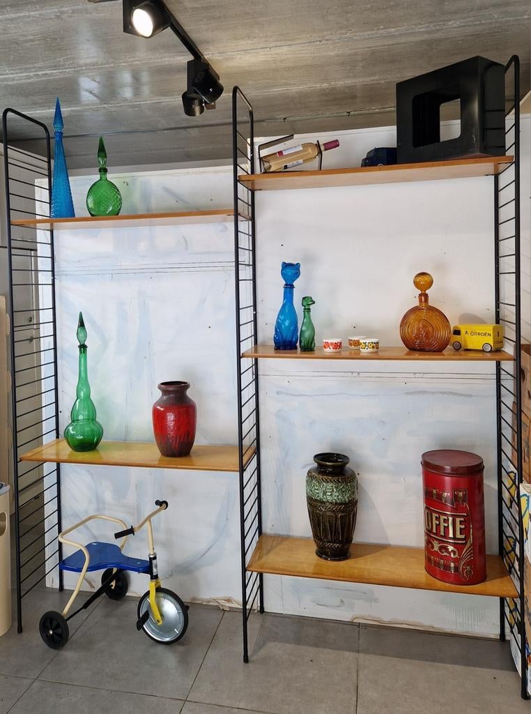 Nisse string wandrek wandmeubel,  230cm hoog , 205cm lengte, Huis en Inrichting, Ophalen, Zo goed als nieuw