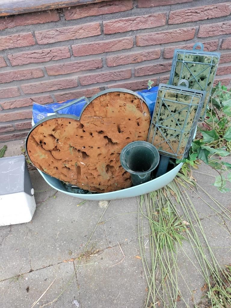 Bloemschikken grafstukken, Ophalen, Zo goed als nieuw