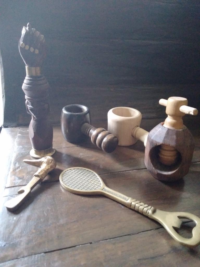 Lot de ouvre-bouteilles et de casse-noisettes, Antiquités & Art, Envoi