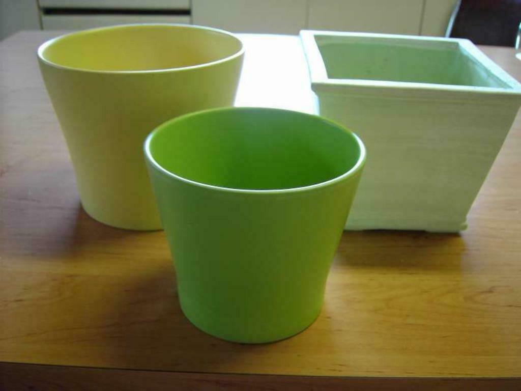 Set van 3 decoratieve, stenen sierpotten., Tuin en Terras, Ophalen of Verzenden