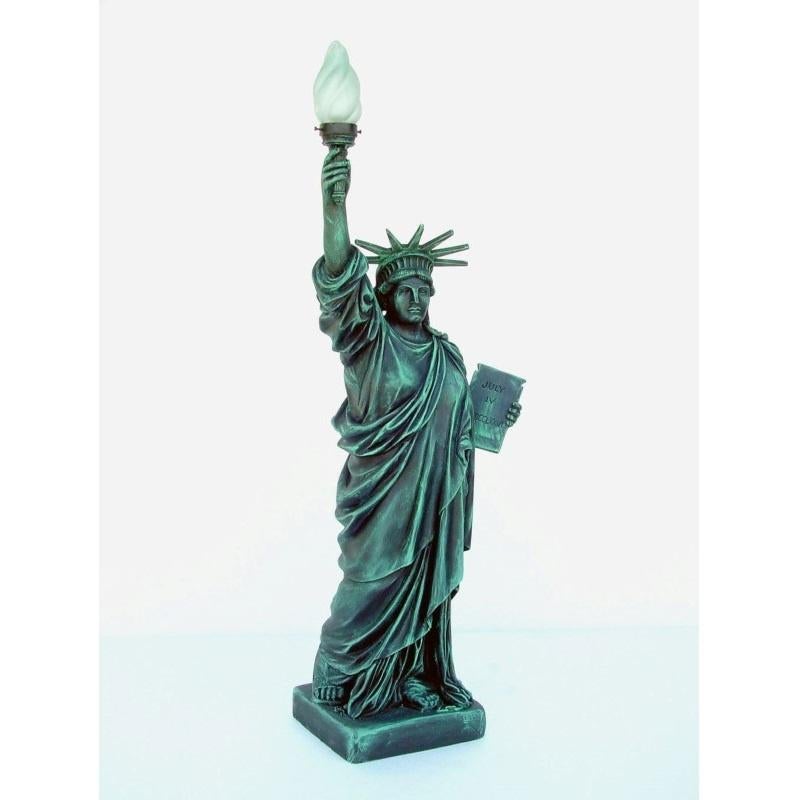 STATUE DE LA LIBERTÉ — Statue de la Liberté 31 x 42 x 113 cm, Enlèvement, Neuf