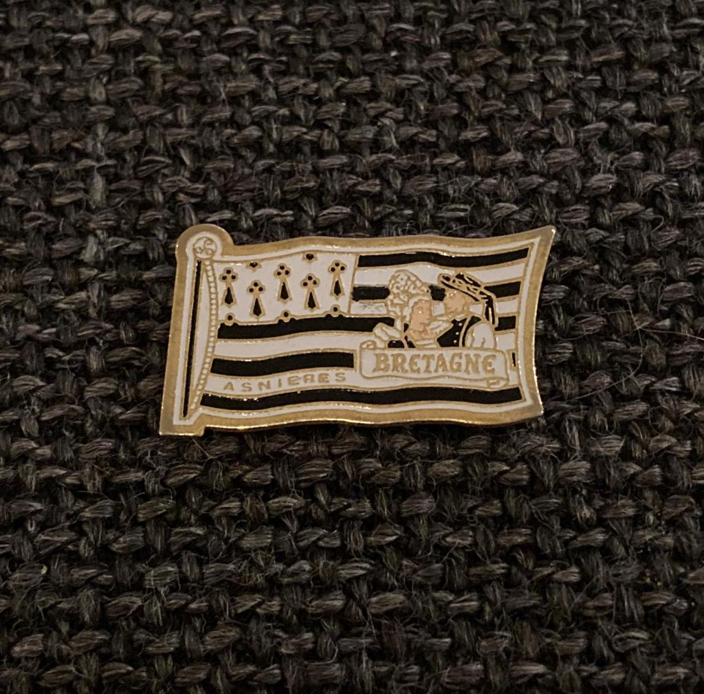 PIN - VLAG - DRAPEAU - FLAG - BRETAGNE - FRANCE - FRANKRIJK, Verzenden, Gebruikt, Stad of Land, Speldje of Pin