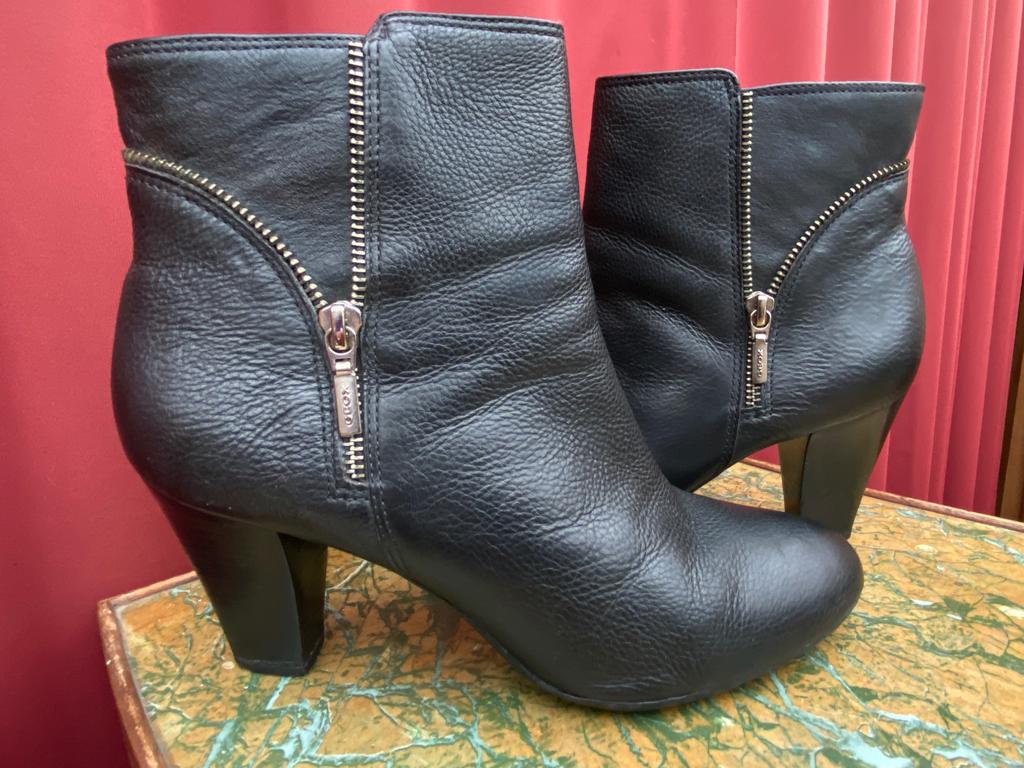 GEOX:T 40 zwarte leren laarsjes, Kleding | Dames, Schoenen, Gedragen, Lage of Enkellaarzen, Zwart, Ophalen of Verzenden