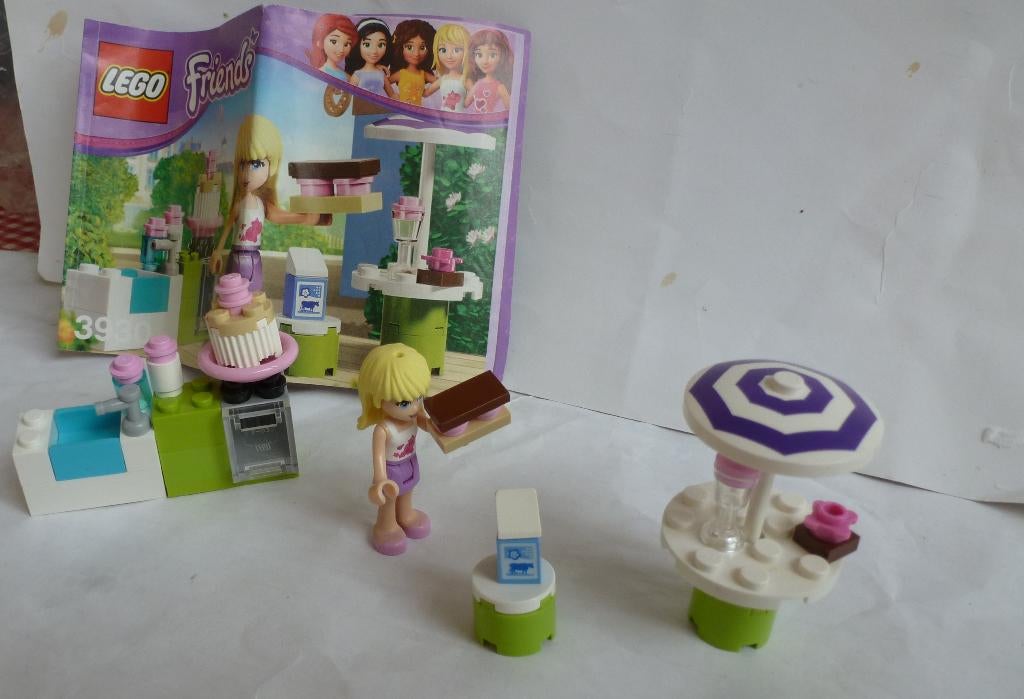 Lego Friends 3930 Stephanie’s buitenkeuken, Ophalen of Verzenden, Zo goed als nieuw, Complete set, Lego