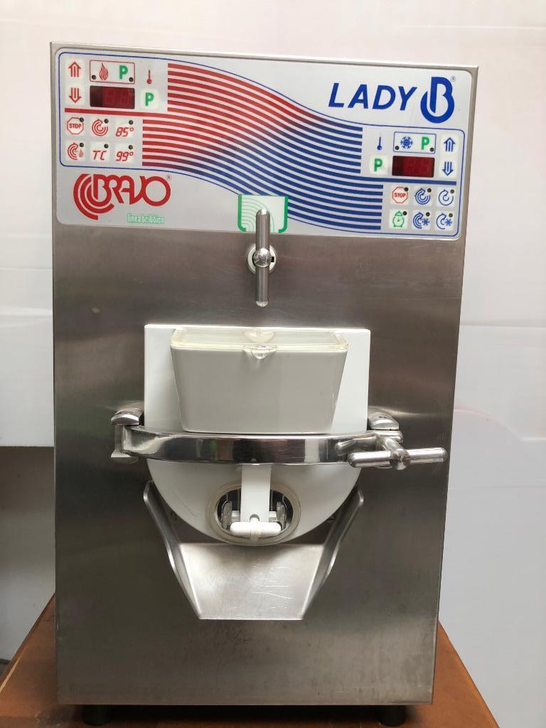 Proffesionele ijsmachine met optie pasteuriseren - Lady B, Ophalen, Gebruikt, Zelfvriezend