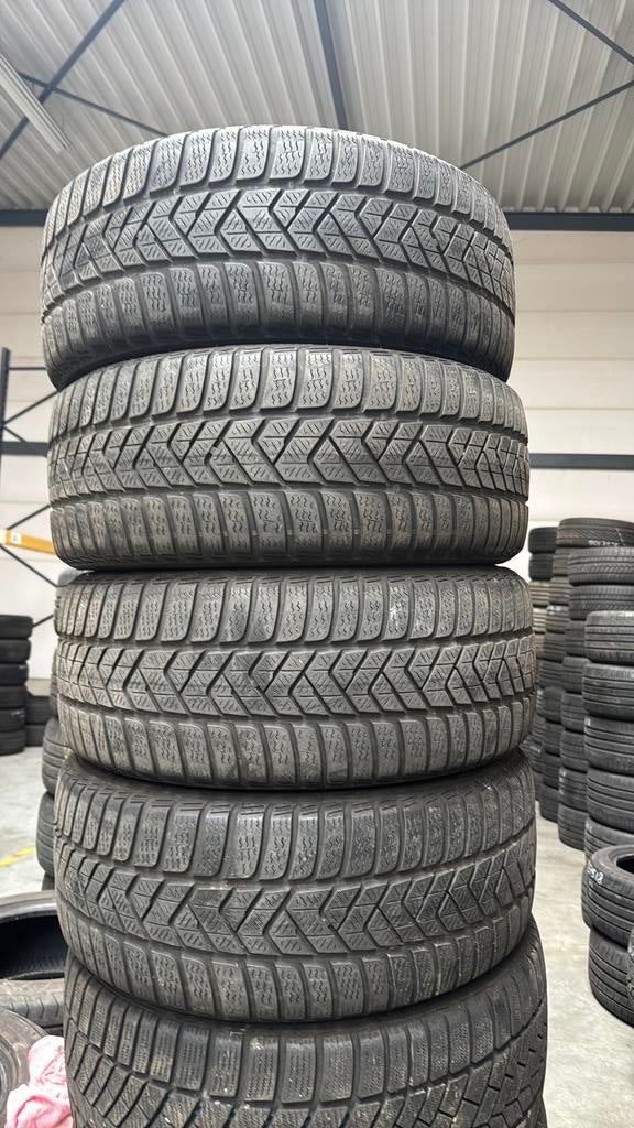 2254018 225/40/18 225/40R18 marque d'hiver Pirelli, Enlèvement