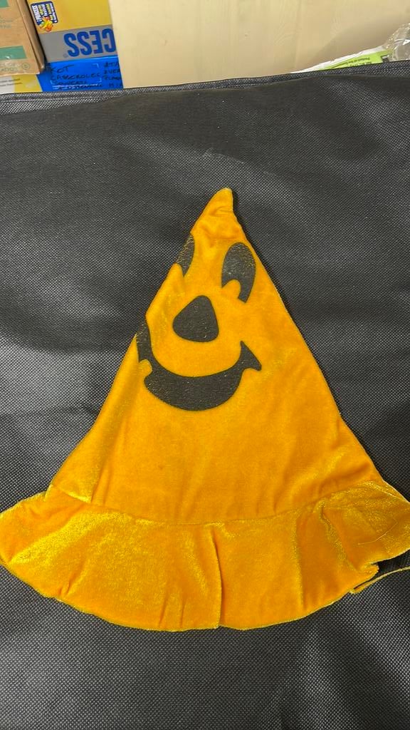 Chapeau d’Halloween, Enlèvement ou Envoi, Utilisé