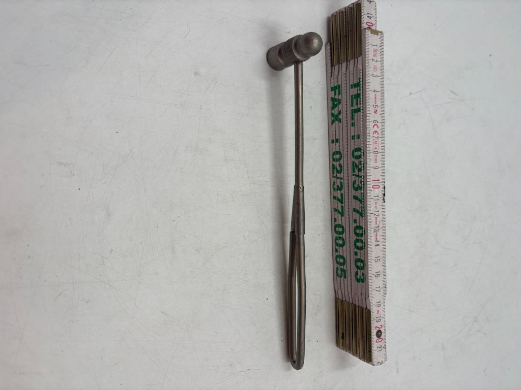 Marteau d’horloger vintage en acier, Enlèvement