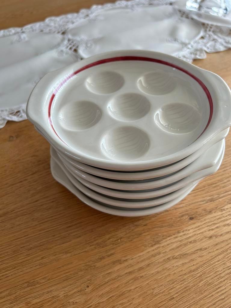 6 assiettes à escargot, Zo goed als nieuw