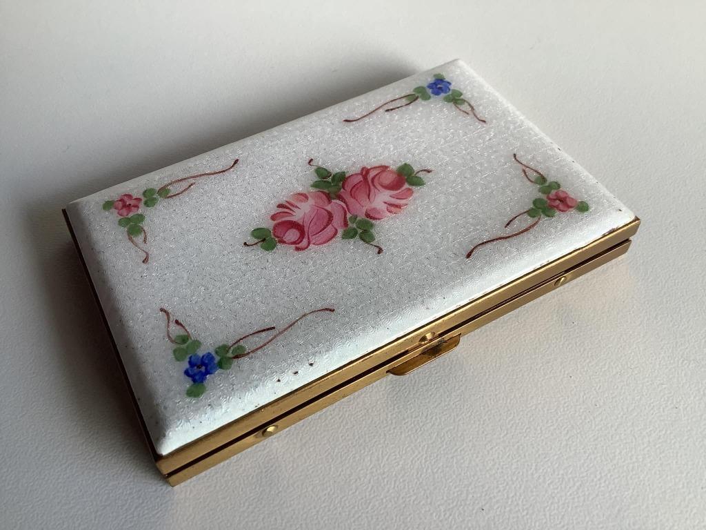 boîte à cigarettes ancienne pour femme avec roses, Enlèvement ou Envoi