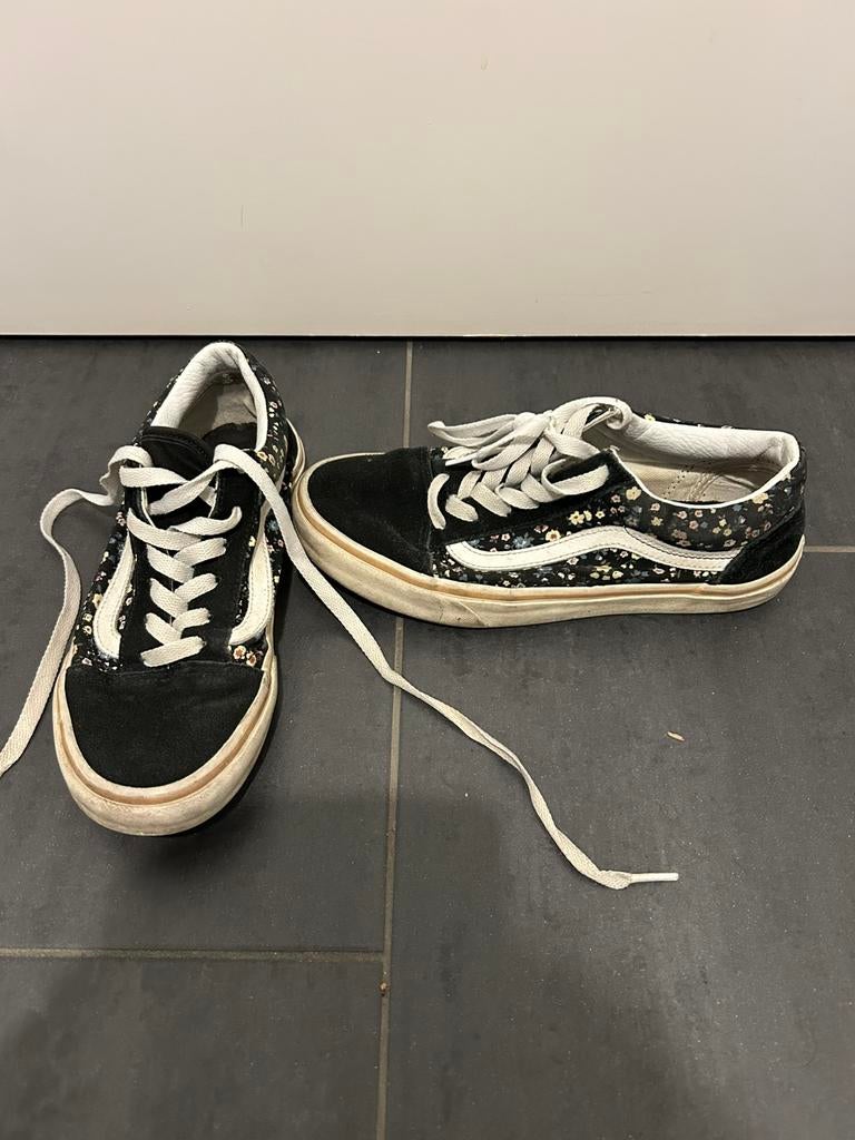 5 paar schoenen maat 38 meisjes - Nike Adidas Vans, Ophalen, Gebruikt