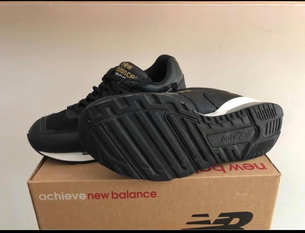 Sneakers New Balance Black/Gold,,, 40,, Homme!!!, Enlèvement, Comme neuf, Chaussures