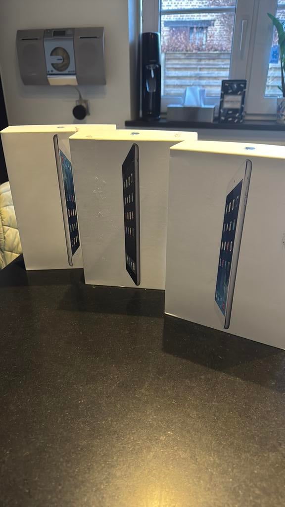 Boîtes vides pour iPad, Enlèvement ou Envoi, Comme neuf