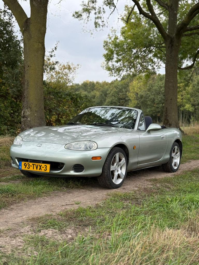 Mazda MX-5 2003 | SEULEMENT 93 000 KM | NOUVEAU MOT, Argent ou Gris, Entreprise, Bleu, Rétroviseurs électriques