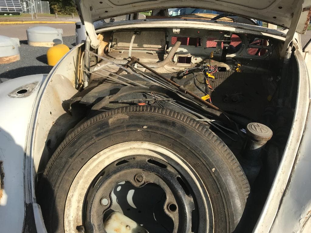 Keiharde VW Kever 1967 met schuifdak, foto 8