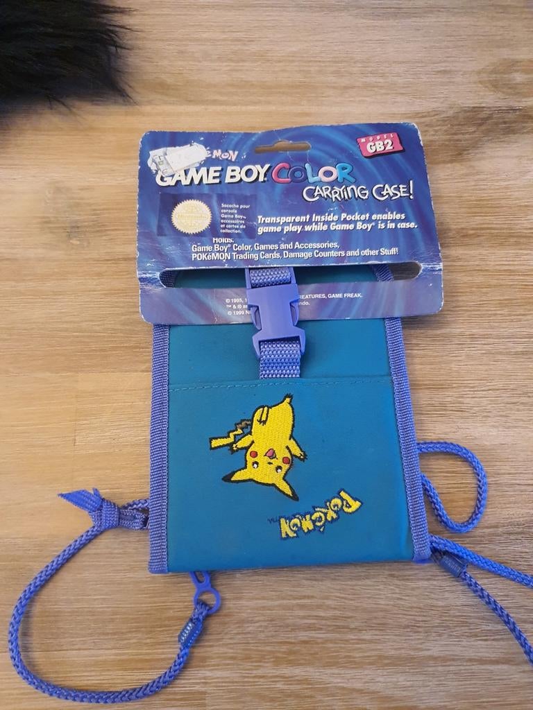 Gameboy pokemon color carry case, Games en Spelcomputers, Ophalen