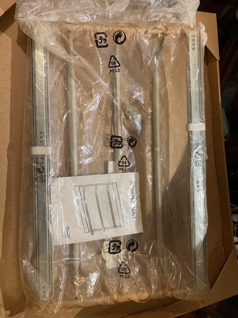 Porte pantalon coulissant ikea Komplement 58cm largeur, Maison & Meubles, Enlèvement, Neuf