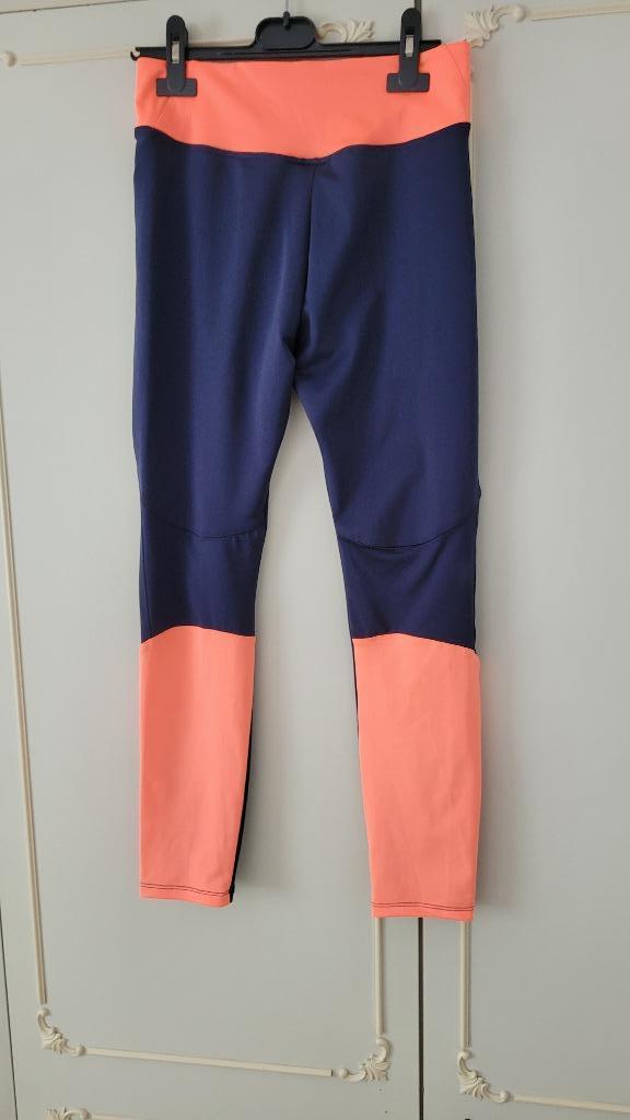 pantalon sport fille taille 12/13 ans, Enfants & Bébés, Enlèvement ou Envoi, Comme neuf, Fille, Pantalon