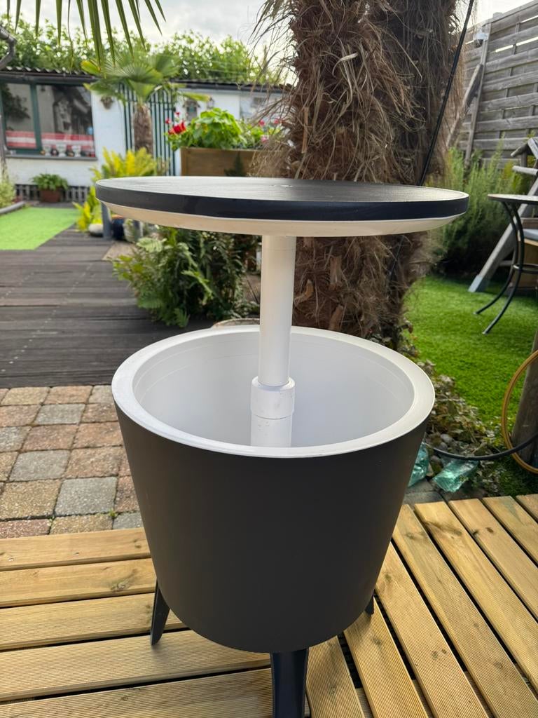 Coolbar partytafel koelbox, Tuin en Terras, Ophalen, Zo goed als nieuw