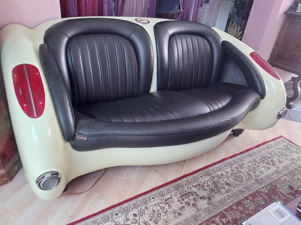 Prachtige „" Corvette "” fauteuil met verlichting en Corbin-, Zo goed als nieuw