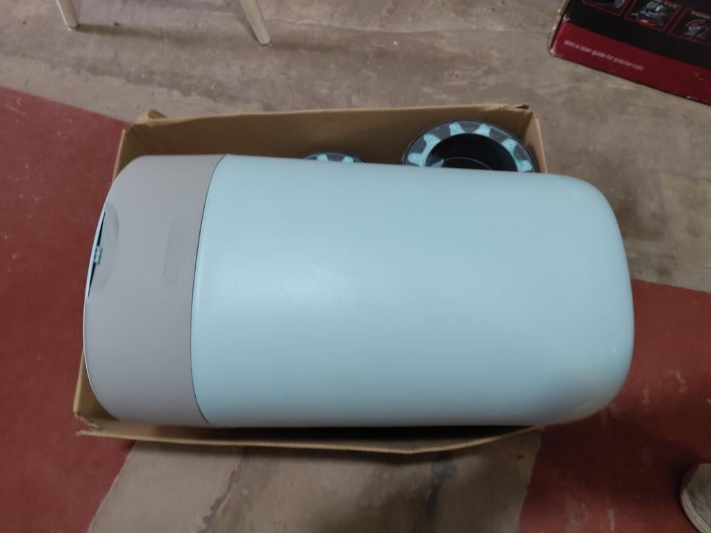 Poubelle à couches Tommee Tippee avec recharges, Enlèvement, Poubelle à couches
