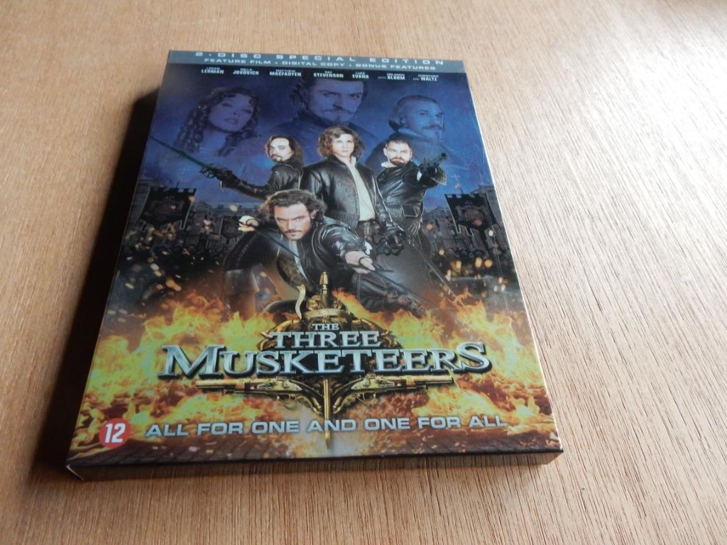 nr.1695- Dvd: the three musketeers (2 disc) - actie, Cd's en Dvd's, Vanaf 12 jaar, Ophalen of Verzenden, Zo goed als nieuw, Actie
