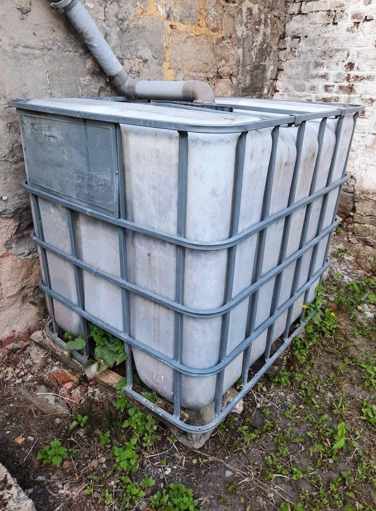 Cuve a eau 1000L à 5660 Couvin, Jardin & Terrasse, Enlèvement, Utilisé