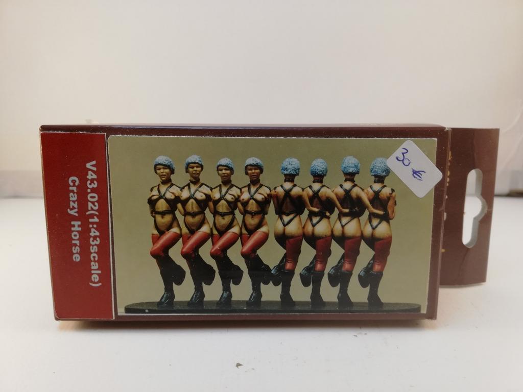 Crazy horses (1:43) (el viejo dragon), Ophalen of Verzenden, Zo goed als nieuw, 1:35 tot 1:50, Figuur of Figuren