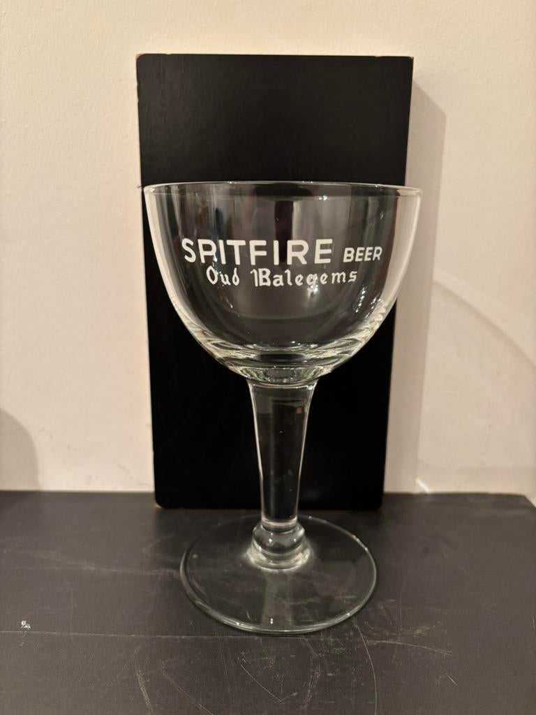 Ancien verre à bière Spitfire Beer Oud Balegems, Enlèvement ou Envoi, Comme neuf, Verre ou Verres, Autres marques