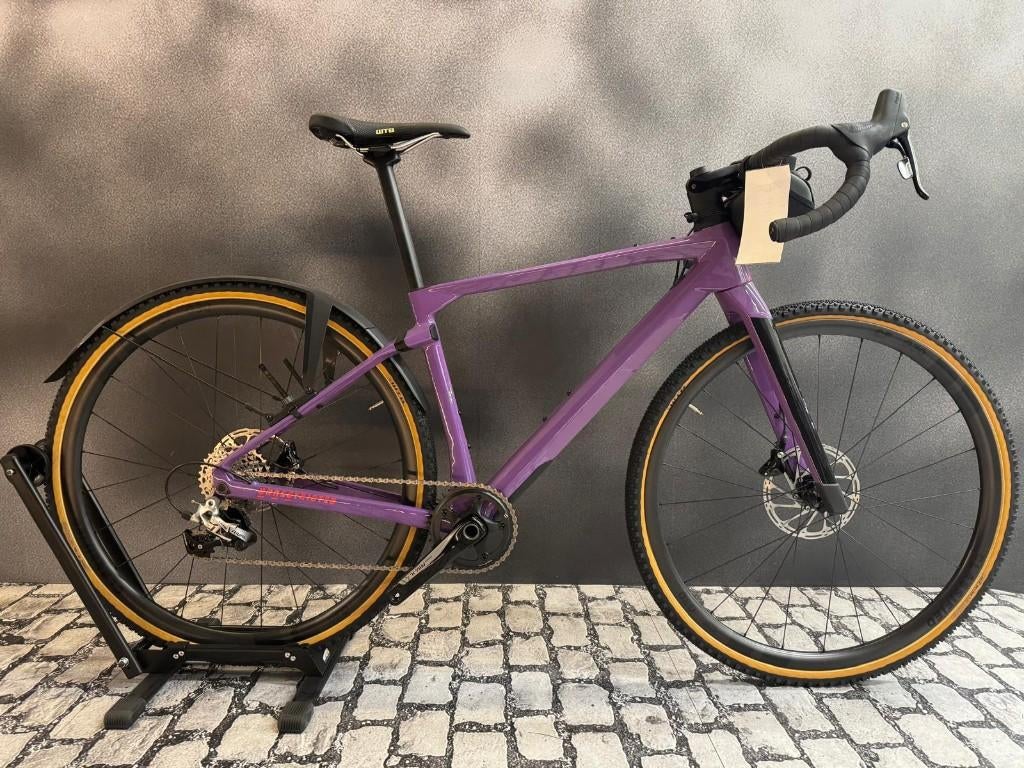 BMC URS 01 THREE Paars – Maat S - 2021, Fietsen en Brommers, Ophalen, Nieuw, Carbon