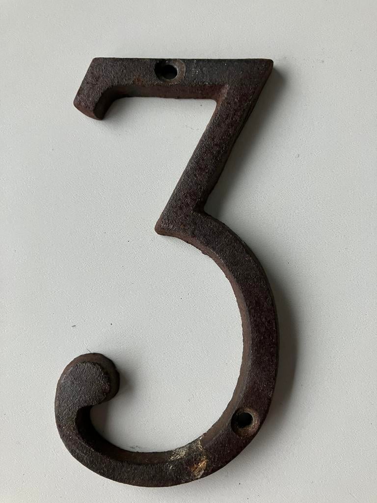 Huisnummer 3 gietijzer, Ophalen of Verzenden