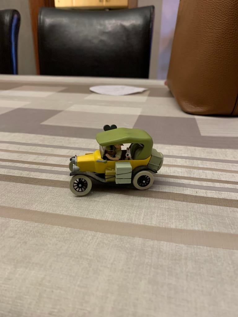 Kuifje auto met Kuifje en Bobbie, Hobby en Vrije tijd, Ophalen, Zo goed als nieuw, Auto