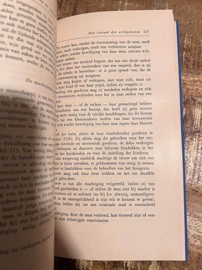 Van Gouden ring naar Gouden bruiloft - vintage huwelijksboek, Ophalen of Verzenden, Zo goed als nieuw, Overige onderwerpen