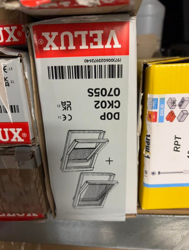 DOP SK02 4 pack store occultant et le pare soleil VELUX, Doe-het-zelf en Bouw, Deuren en Vliegenramen, Zo goed als nieuw, Ophalen