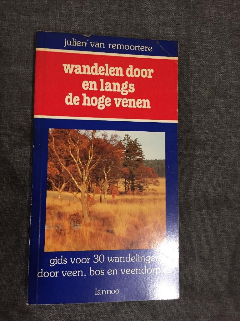 Gids boekje wandelen door en langs de hoge venen, Boeken, Ophalen of Verzenden, Zo goed als nieuw, Wandel- of Recreatiegebieden
